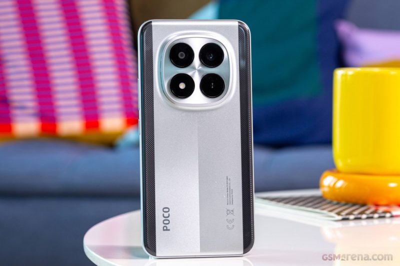 طراحی پشت گوشی شیائومی Poco M8 Pro
